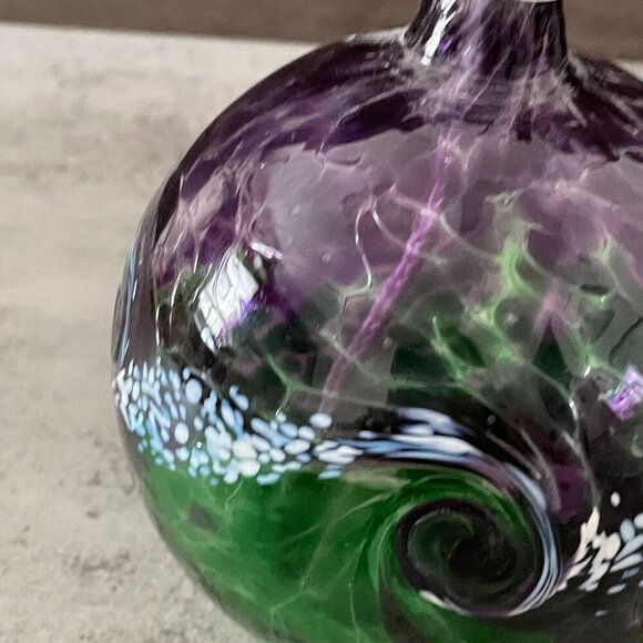 NWT Kitras Studio Art Glass Van Glow 4" Round Globe Oil Lamp Purple Green Wick - Picture 3 of 9